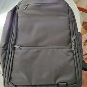 It is a nice backpack with a laptop compartment, it has a compartment for everyt